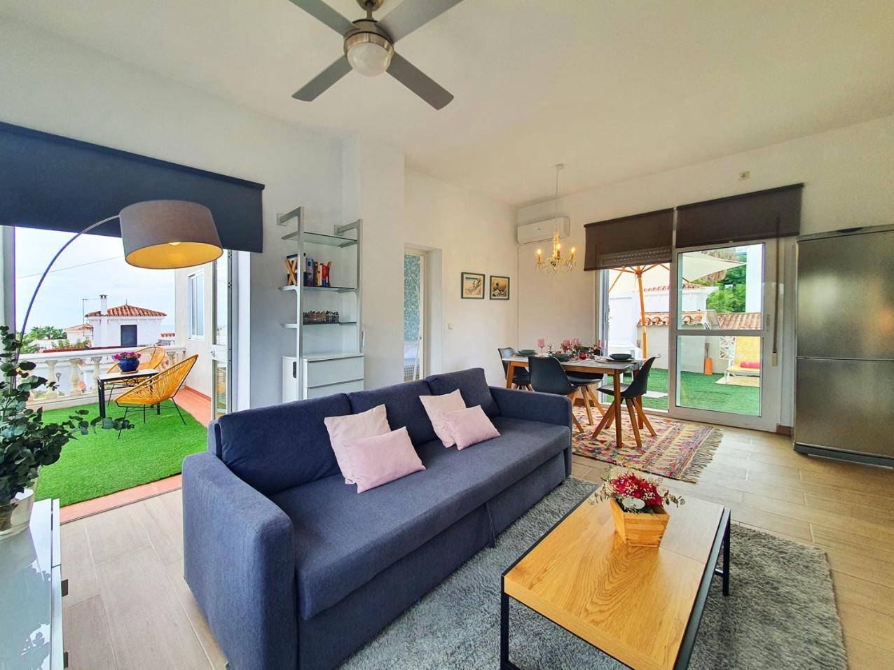 Atico En Puerto Marina Apartment เบนัลมาเดนา ภายนอก รูปภาพ